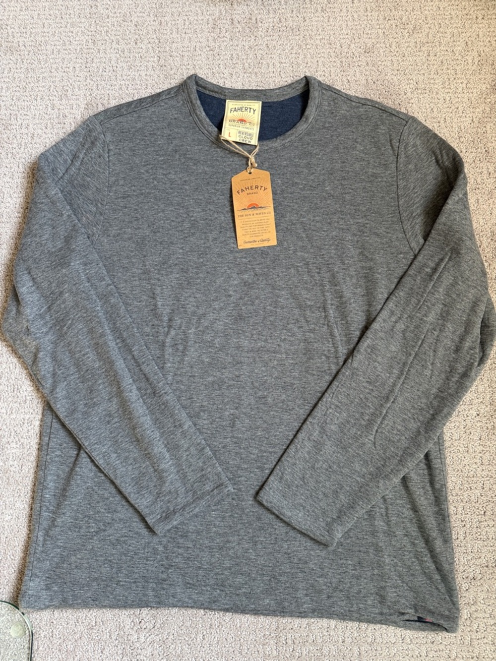 Faherty reversible cloud crew